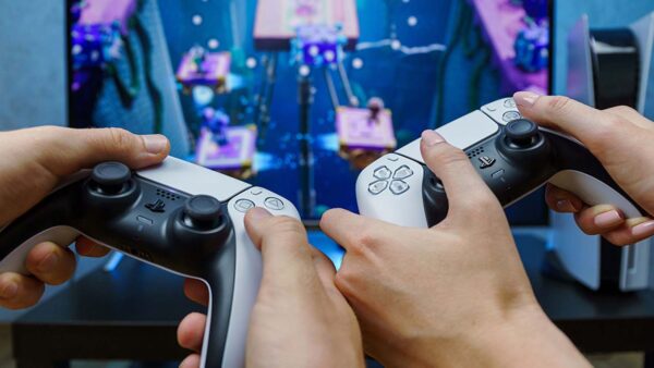 بهترین بازی های دو نفره PS5